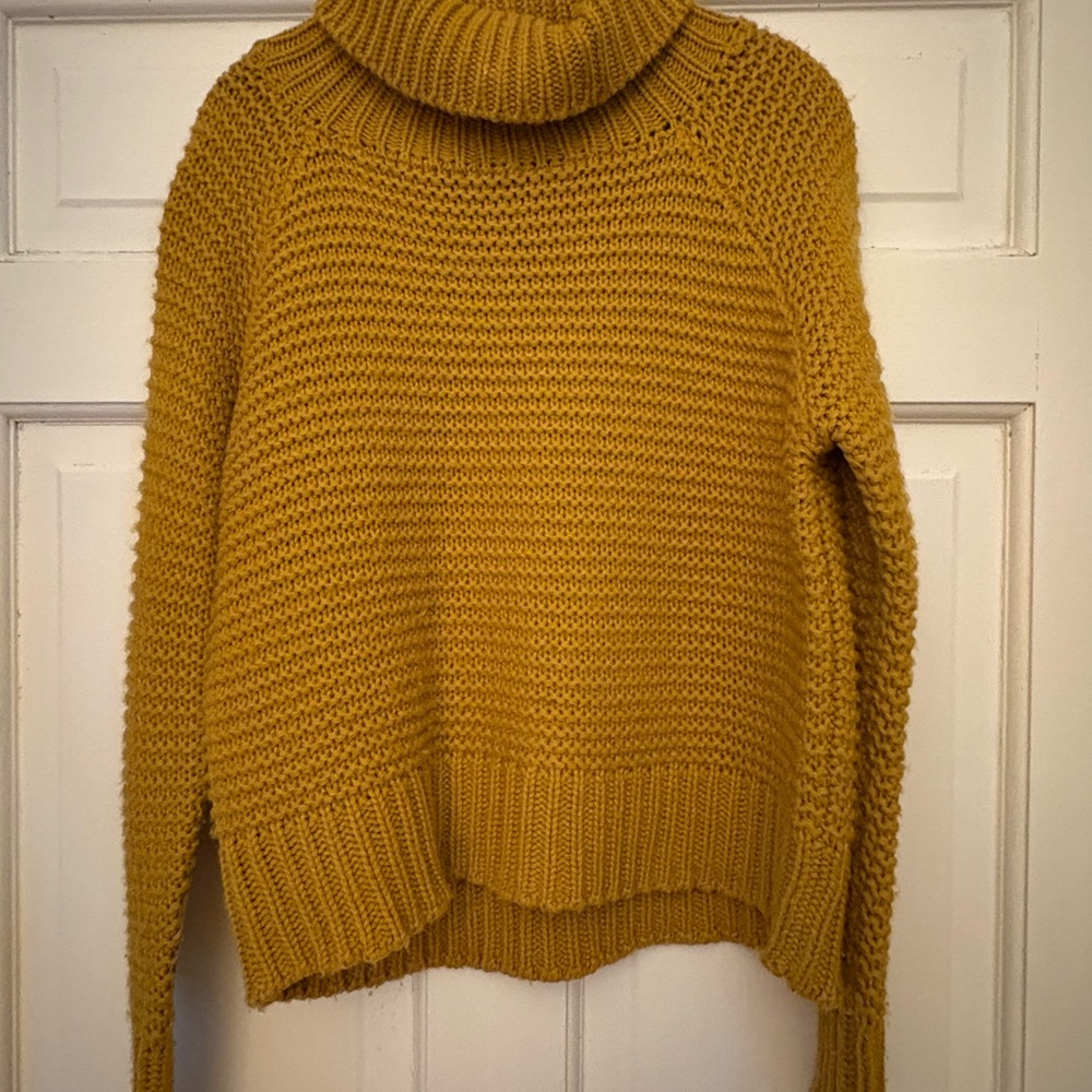 Yellow Turtleneck Sweater with Chunky Ribbed Knit